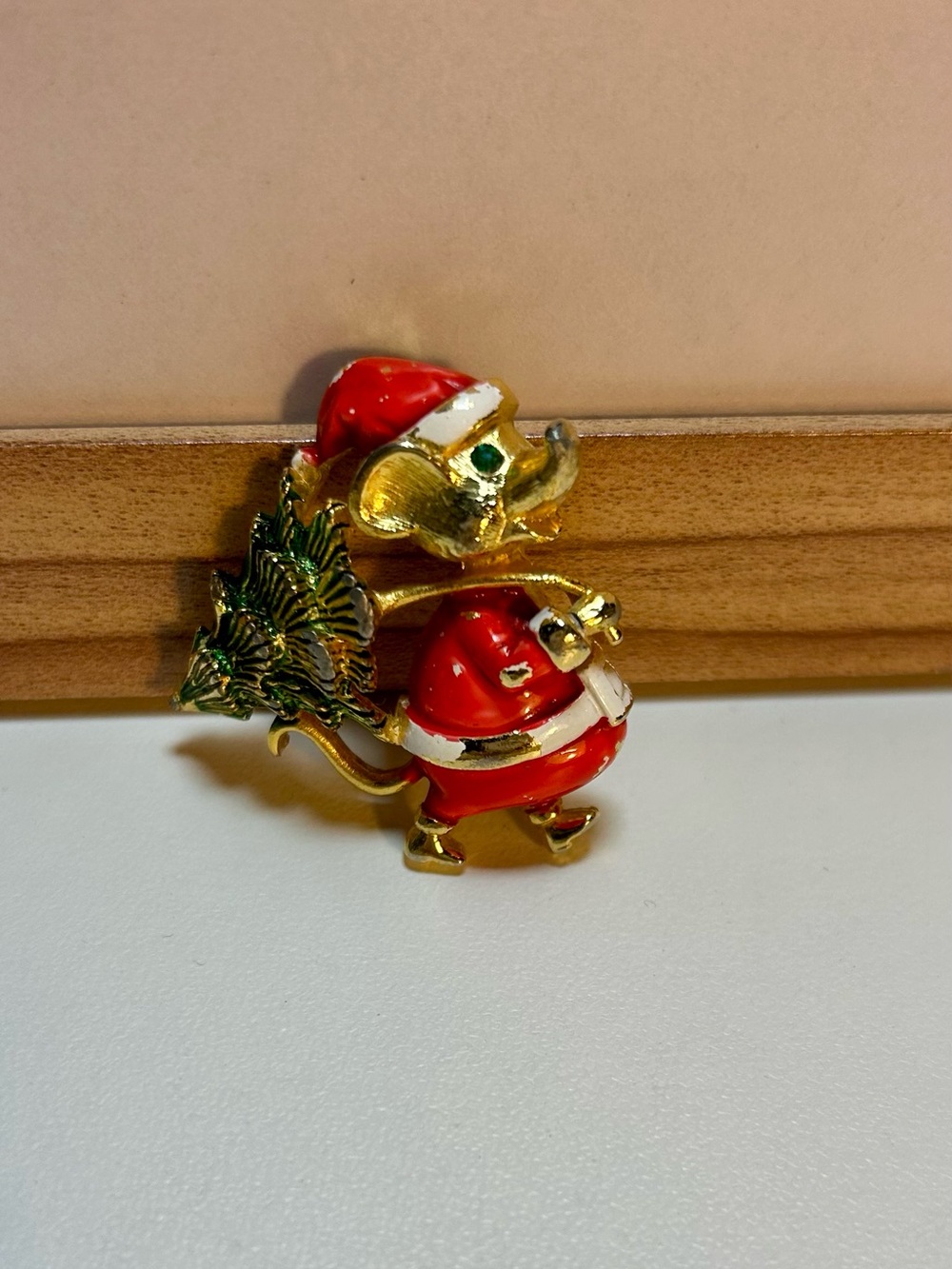 JJ Gold-tone Red and White Enamel Festive Gold Santa Mouse Brooch, VNTG